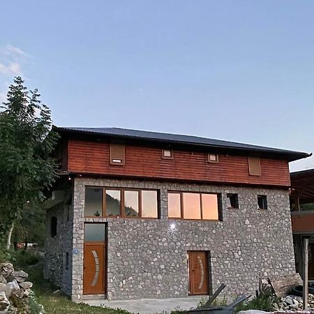Отель Shpija E Gjyshit Vuthaj Gusinje Экстерьер фото